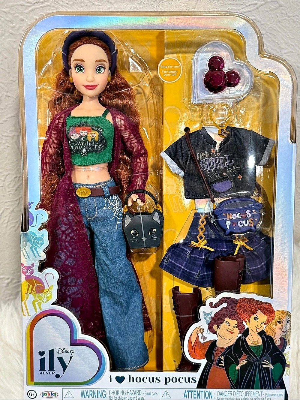 Disney I Love Hocus Pocus Doll & Outfit Set NWT